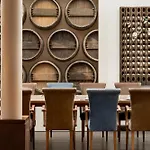Remarque Hotel